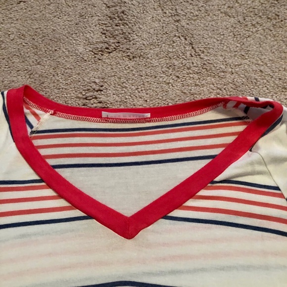 ❤️🤍  Coco and Main 3/4 Sleeve Shirt Size M 🤍❤️ - Picture 7 of 8